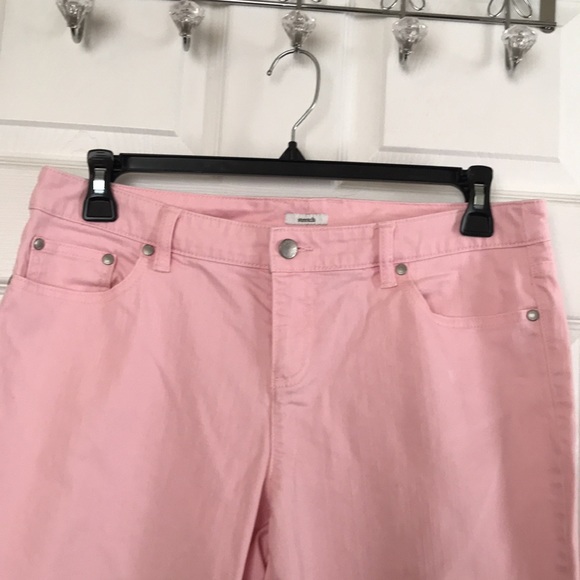 So cute size 14 petite stretch material jeans!! 🌷 - Picture 2 of 4